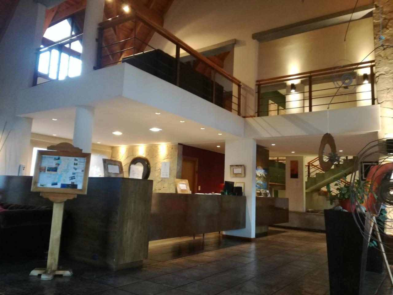 Hosteria Aca Al Sur Villa La Angostura Ngoại thất bức ảnh