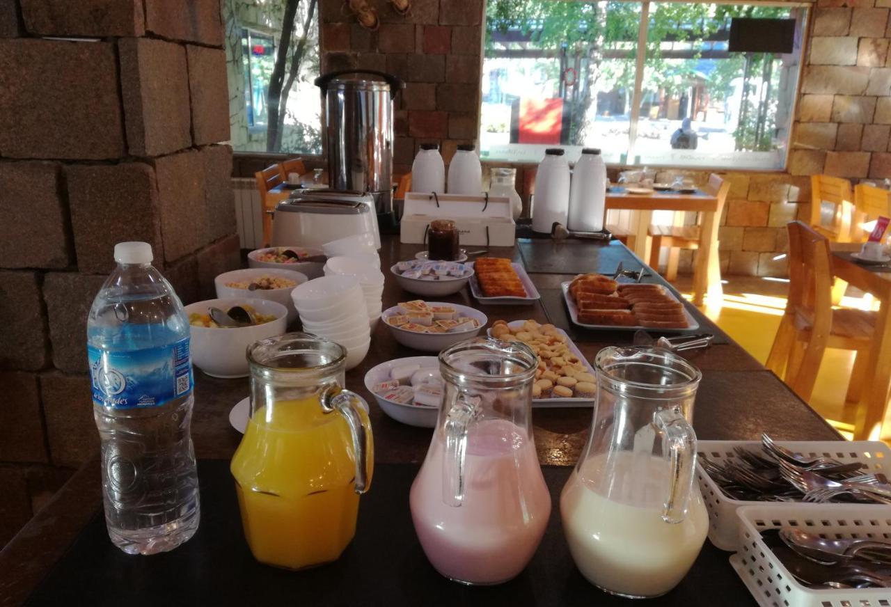 Hosteria Aca Al Sur Villa La Angostura Ngoại thất bức ảnh